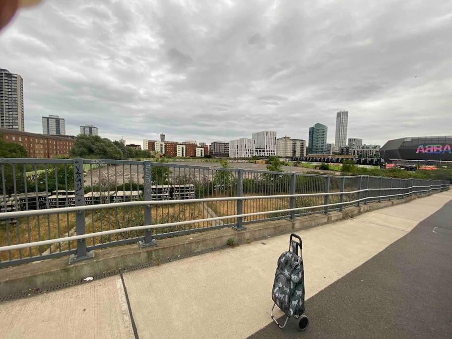 Canal-Flat Near Stratford International Station Apartamento Londres Exterior foto